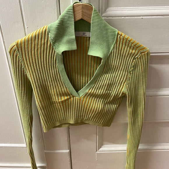 Cropped 437 sweater - Picture 2 of 3